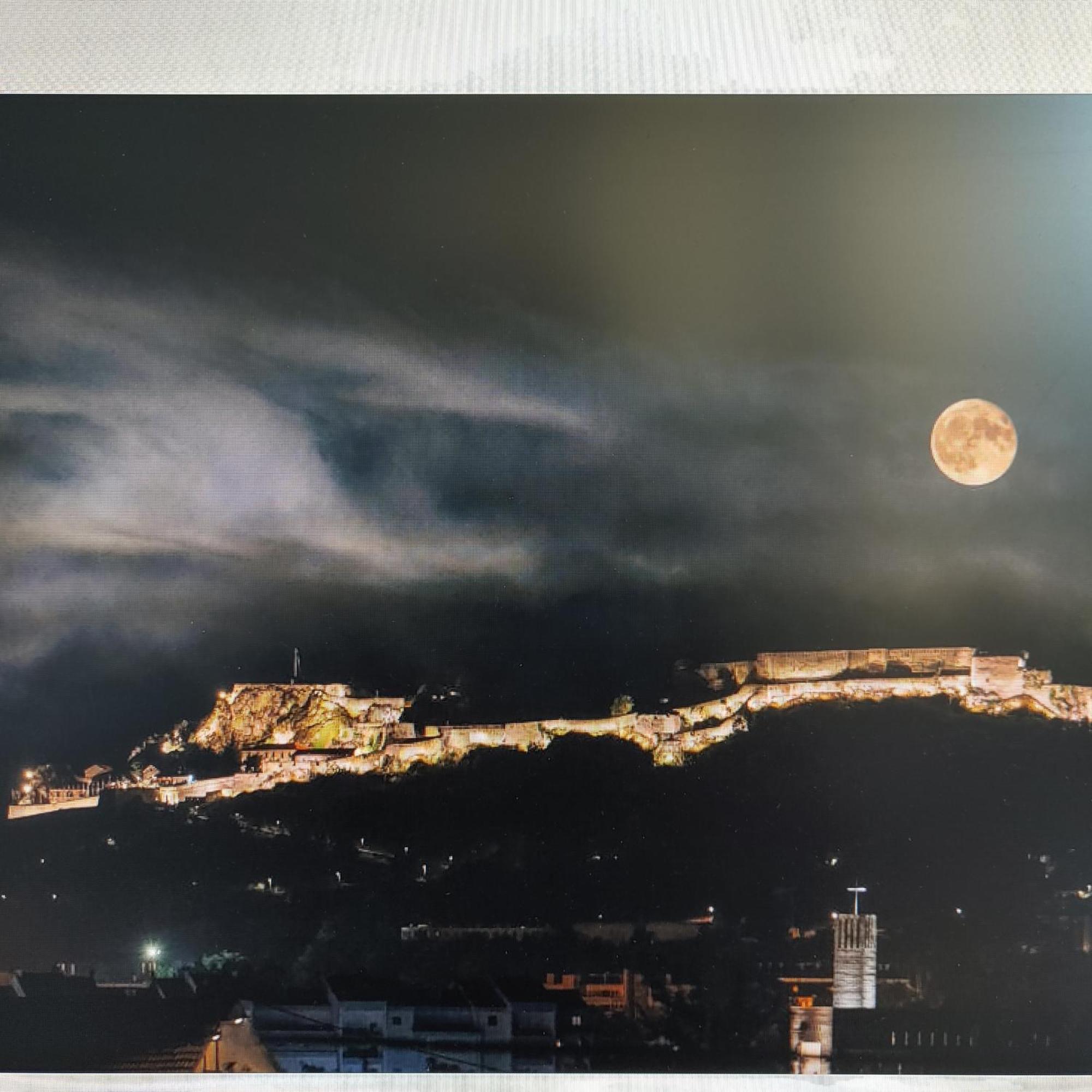 Appartamento Piccolo Knin Esterno foto